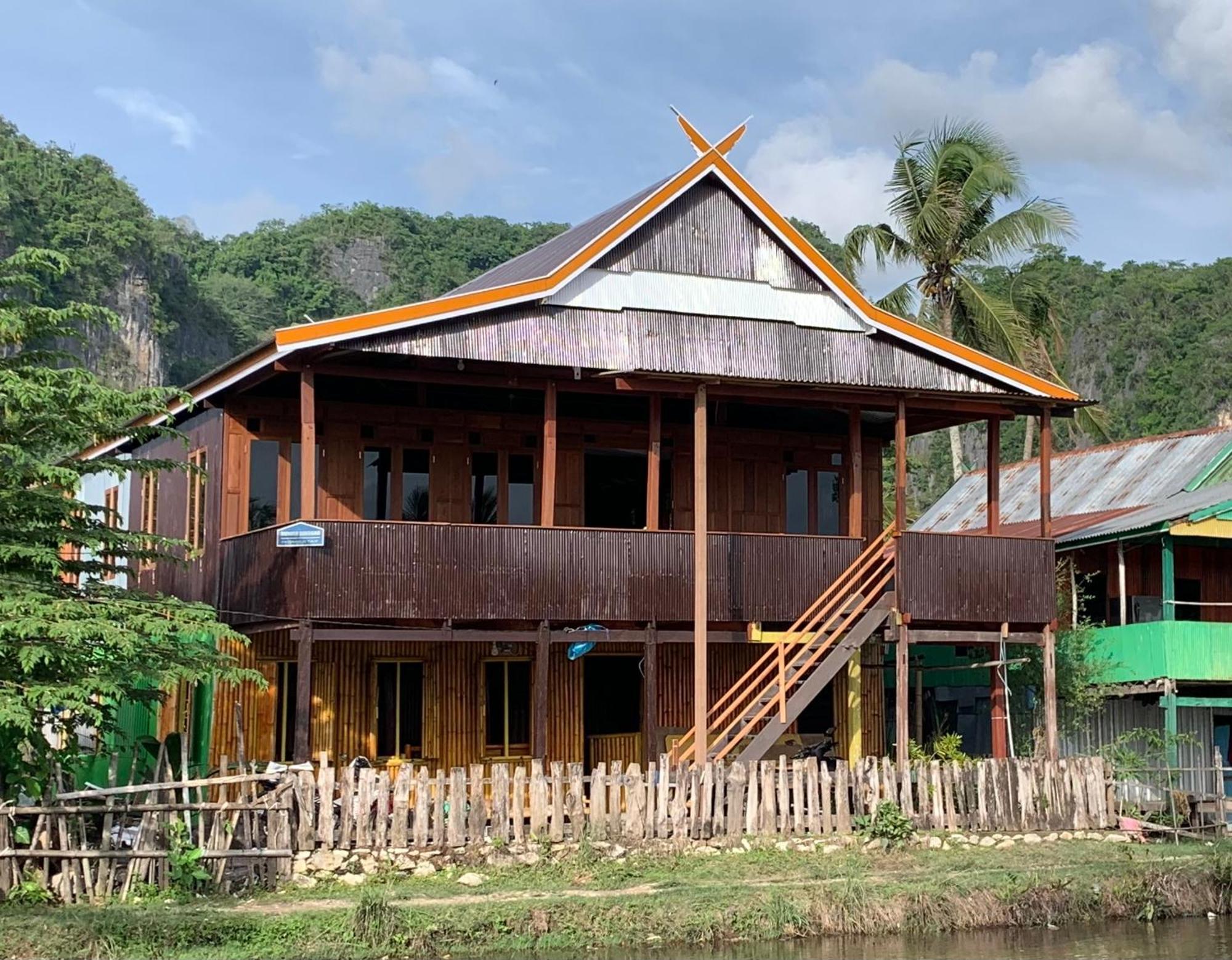 Nasrul House Homestay For Backpackers Maros Экстерьер фото
